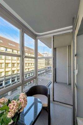 Wintergarten und Balkon mit