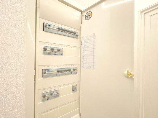 Komplett neue Elektrik