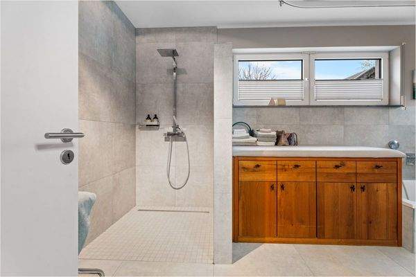 Peter Dondorf Immobilie - Badezimmer