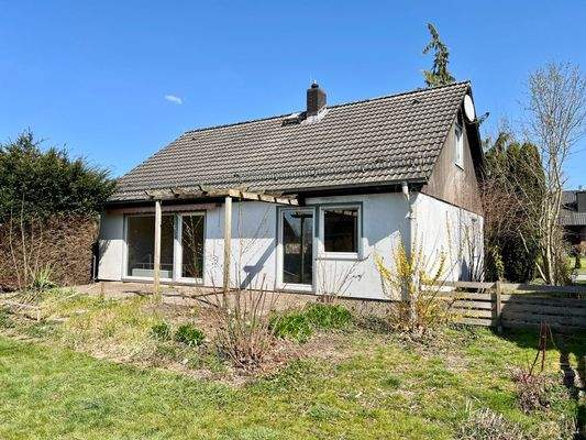 Hausansicht vom Garten