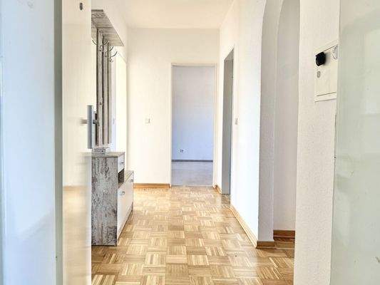 Wohnungseingang + Flur