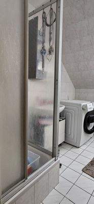 Cozy Bathroom with Shower