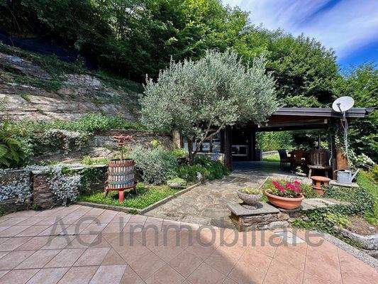 015 giardino bbq.jpg