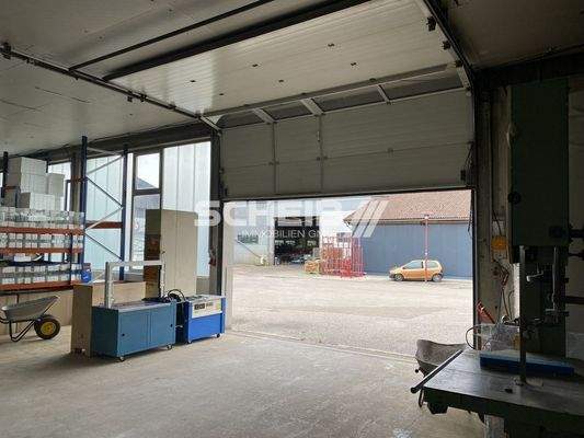 Sektionaltor 4,65 m Breite x 3,89 m Höhe