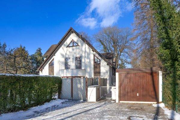 2 Stellplätze + Grg