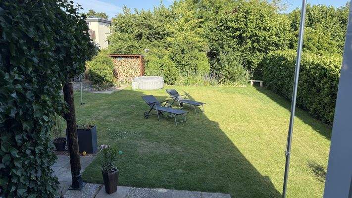 Blick aus Wintergartentür