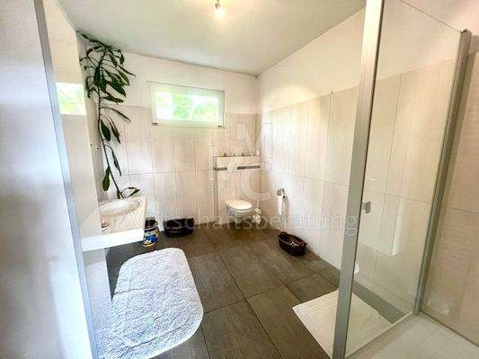 Neue Badezimmer