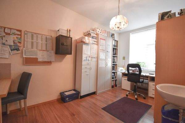 19 Arbeitszimmer.JPG