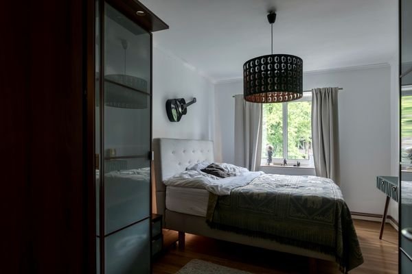 Schlafzimmer 1