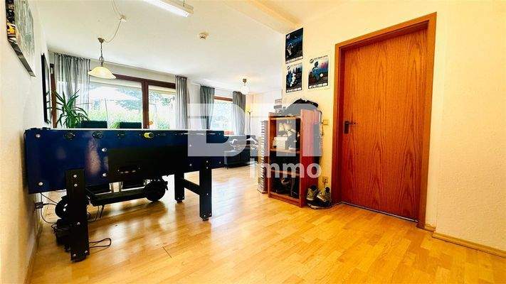 Wohn / Esszimmer / Zugang Terrase + Garten