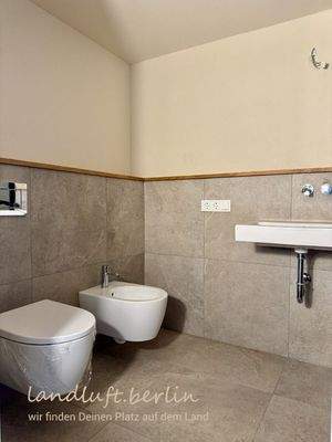 Badezimmer, WC und Bidet.jpg