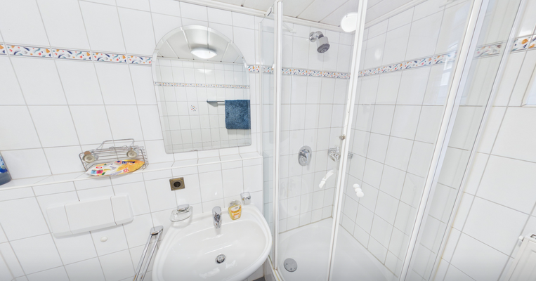 Badezimmer im Keller