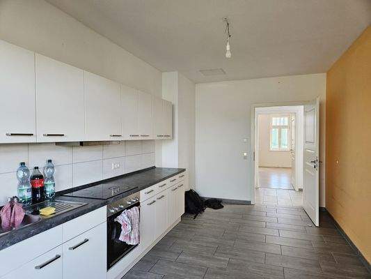 Küche, Blick Flur.jpg