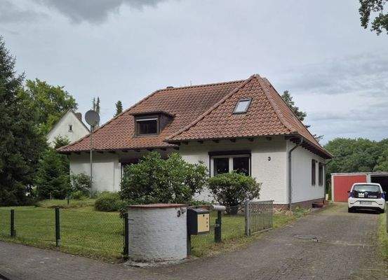 Ansicht: Straßenseitig