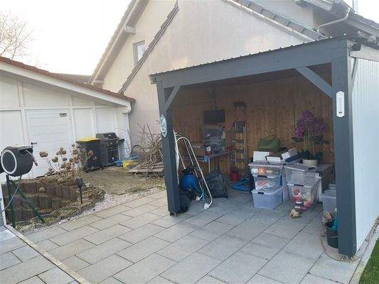EG: Bereich hinter Garage