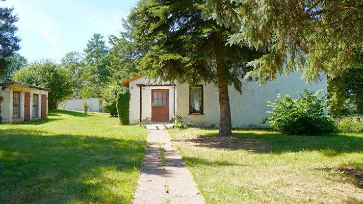 Weg zur Gartenveranda