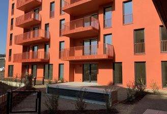 Robert-Havemann-Str. 1