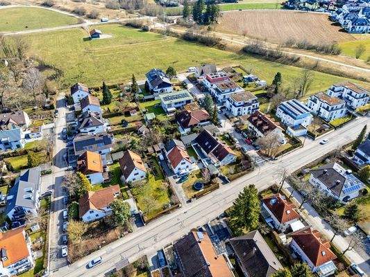 Luftbild Grundstück und Umgebung