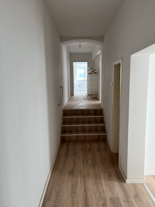 Familienfreundliche 4-Zimmer-Wohnung in Plauen mit Hervorragender Anbindung - Photo 2