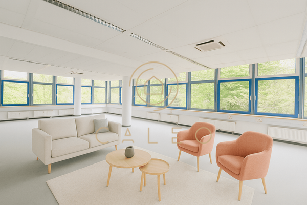 Innen mit Beispielmöblierung