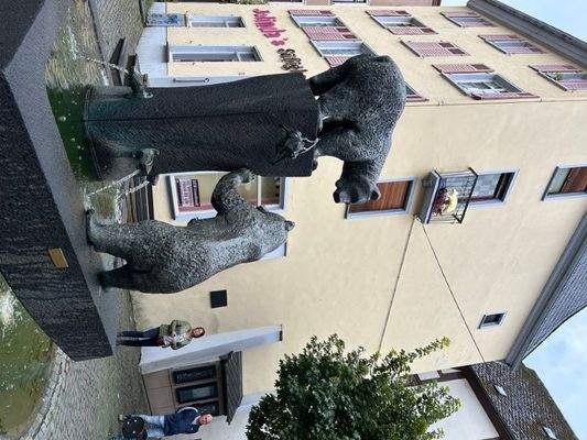 IMG_3058 (Custom).jpg