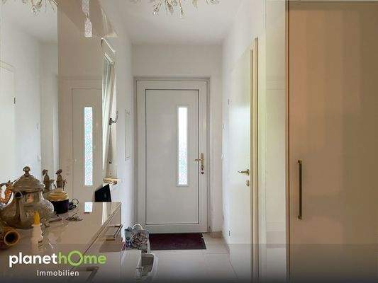 Vorraum mit Garderobe