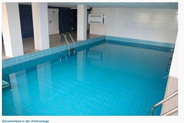 Schwimmbad 
