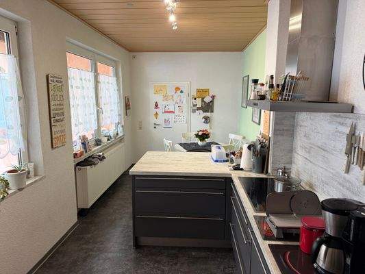 Wohnung Obergeschoss Küche.jpg