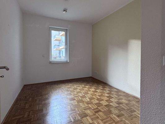 Kinderzimmer o. Büro.jpeg