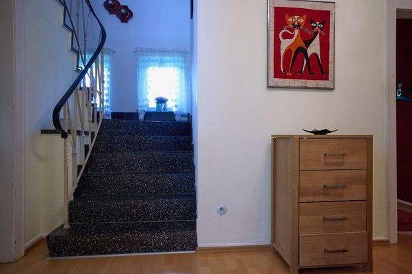 Treppenaufgang zum 1. Stock