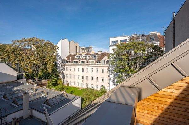 Innenhofterrasse mit Weitblick