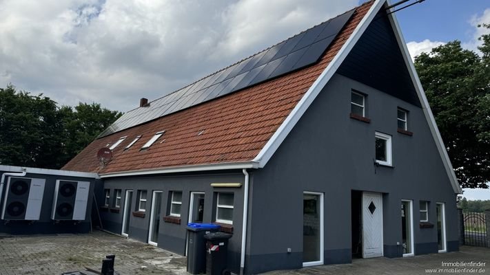 Wohnhaus mit PV-Anlage