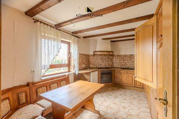 ...neben an die Küche...