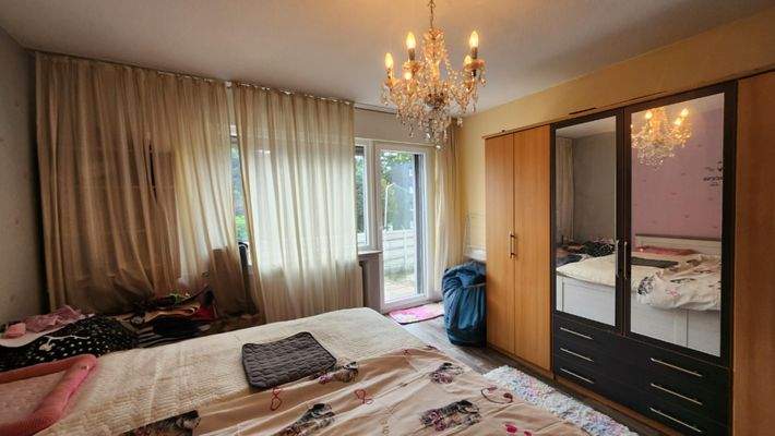 1OG Whg 2 Schlafzimmer (2)