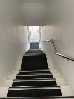 Aufgang von der Holstenstraße