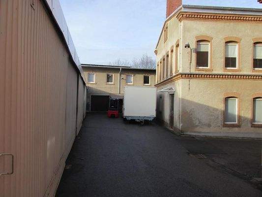 re/gerade Fertigung, li Lager