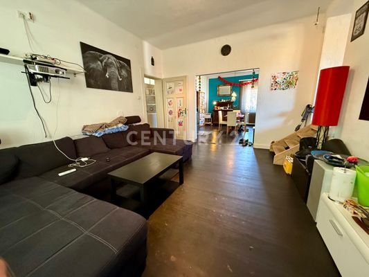 Halb offenes Wohnzimmer EG