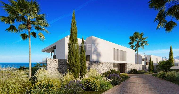 Apartments Close to Golf Course and Beach in Marbella