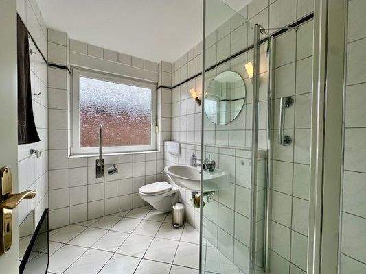 Duschbad EG