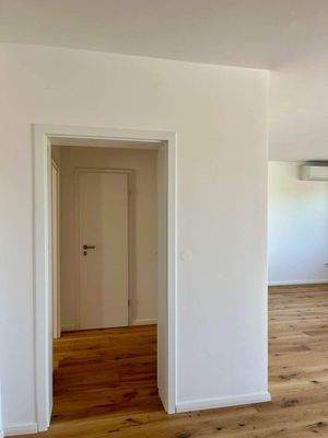 Flur II mit Abstellkammer