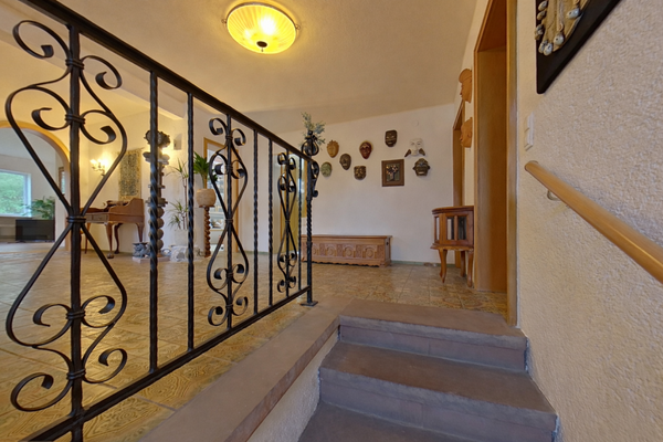 Treppenabgang ins Untergeschoss