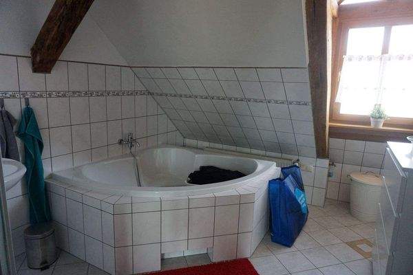 Badezimmer Dachgeschoss Haupthaus