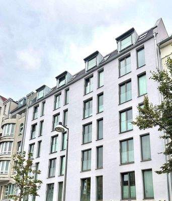 Straßenfassade Vorderhaus
