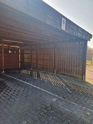 Carport (2 Parkplätze hintereinander)