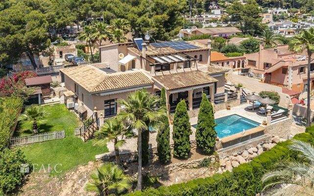 villa-costa-de-la-calma-1