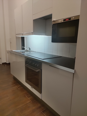 Voll ausgestattete Küche