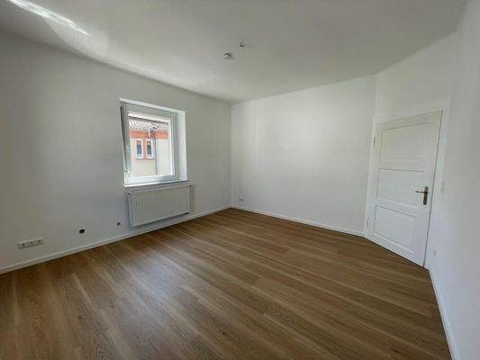 weiteres Schlaf- oder Arbeitszimmer