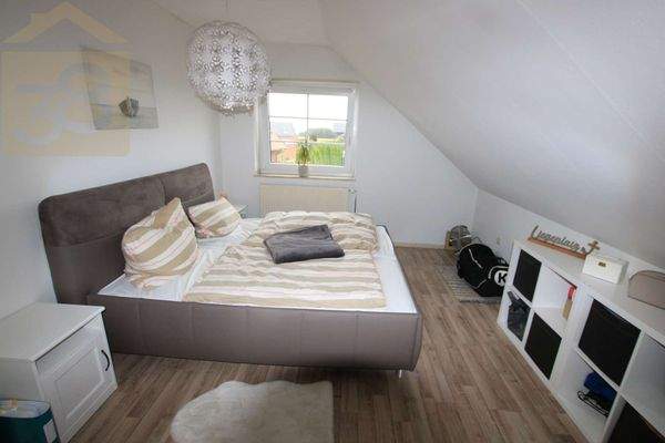 Schlafzimmer Wohnung links