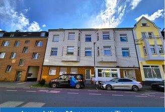 Frontansicht mit Logo