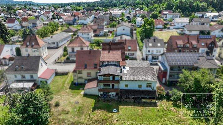 Hausrückseite - Umgebung